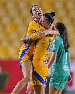 GOLAZO DE HERMOSO SALVÓ A LAS AMAZONAS