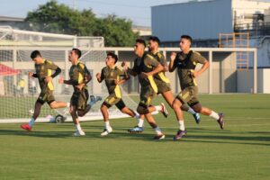 TIGRES ENTRENÓ EN SU NUEVA CASA