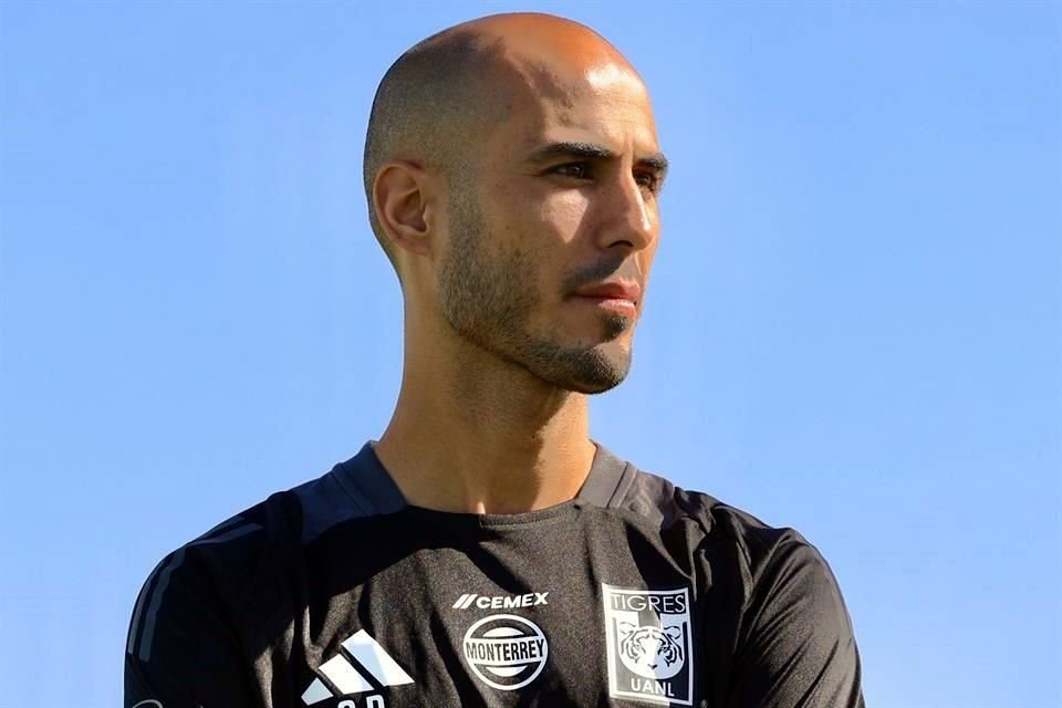 LOS CAPITANES DE GUIDO PIZARRO